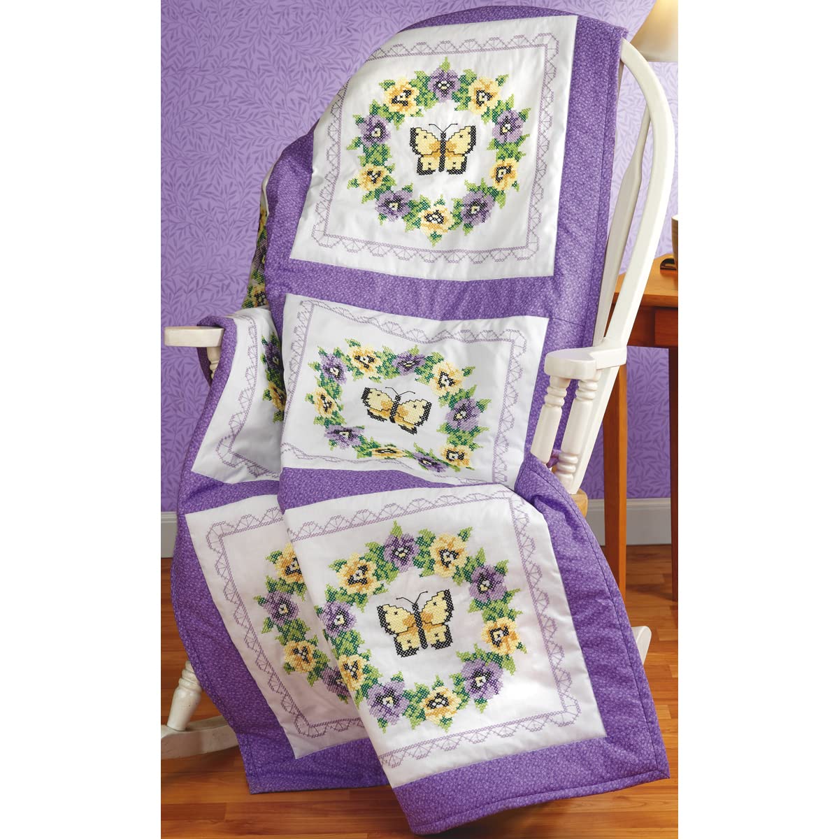 ダブルステンシル付き布キルトトップとバッキング Amazon.com: Janlynn Stamped Cross Stitch Quilt Blocks 18